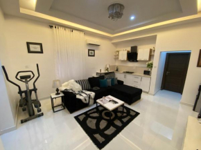 Classy Lekki Apartment - 24hr Electricity/WiFi